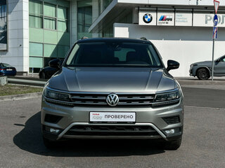2019 Volkswagen Tiguan II, серебристый, 2340000 рублей, вид 2