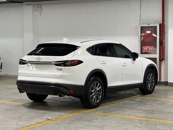 2022 Mazda CX-4 I Рестайлинг, белый, 1815666 рублей - вид 5
