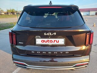 2022 Kia Sorento IV, коричневый, 4550000 рублей, вид 3