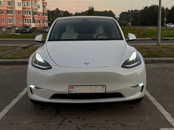 2021 Tesla Model Y Long Range Dual Motor I, белый, 1900000 рублей - вид 5