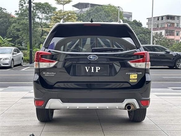 2023 Subaru Forester V Рестайлинг, чёрный - вид 4