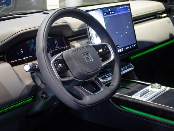 2025 Zeekr 9X 70 kWh, чёрный, 13300000 рублей - вид 16