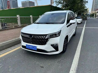 2022 Wuling Jiachen, белый, 1123000 рублей, вид 3