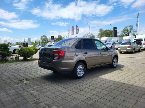 2026 Lada (ВАЗ) Granta I Рестайлинг, серый, 1130000 рублей - вид 6