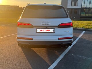 2020 Audi Q7 55 TFSI II (4M) Рестайлинг, белый, 6200000 рублей, вид 3