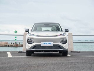 2026 Changan Qiyuan Q05 51.9 kWh II, серебристый, 2281156 рублей, вид 2