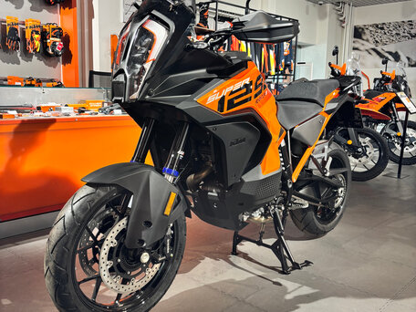 2024 KTM 1290 Super Adventure S, оранжевый, 2500000 рублей, вид 2