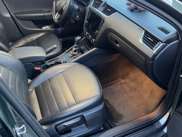 2019 Skoda Octavia III (A7) Рестайлинг, зелёный, 1650000 рублей - вид 15