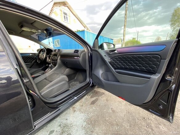2011 Volkswagen Golf VI, чёрный, 620000 рублей - вид 7
