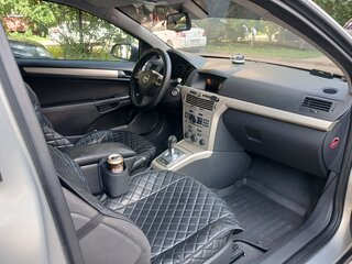 2008 Opel Astra GTC H Рестайлинг, бежевый, 400000 рублей, вид 4