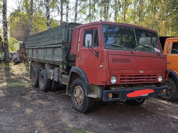 1993 КамАЗ 55102, красный, 500000 рублей