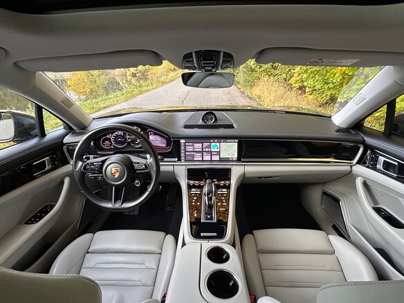 2021 Porsche Panamera 4S E-Hybrid Sport Turismo II Рестайлинг, коричневый, 11200000 рублей - вид 24