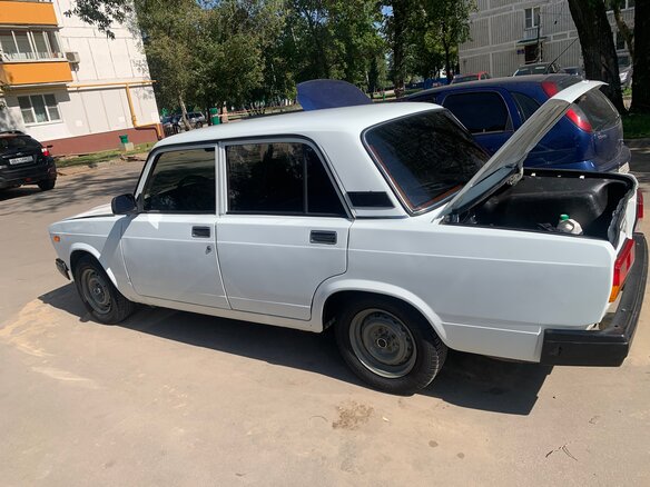 2005 Lada (ВАЗ) 2107, белый, 220000 рублей - вид 12