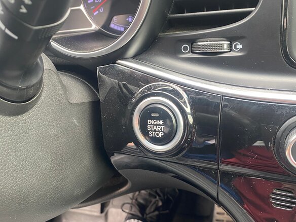 2014 Kia Optima III Рестайлинг, чёрный, 1400000 рублей - вид 16