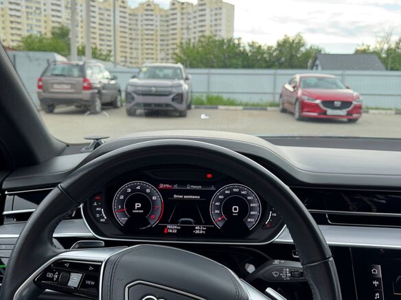 2020 Audi A8 55 TFSI IV (D5), белый, 6100000 рублей - вид 10