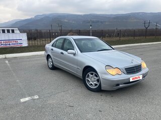 2002 Mercedes-Benz C-Класс 200 II (W203), серебристый, 580000 рублей, вид 2