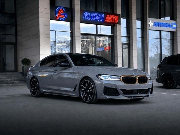 2021 BMW 5 серии 530i VII (G30/G31/G38) Рестайлинг, серый, 4200000 рублей - вид 1