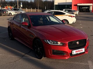 2017 Jaguar XE I, красный, 2300000 рублей, вид 3