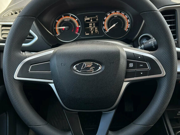 2024 Lada (ВАЗ) Vesta I Рестайлинг (NG), серебристый, 1270000 рублей - вид 13