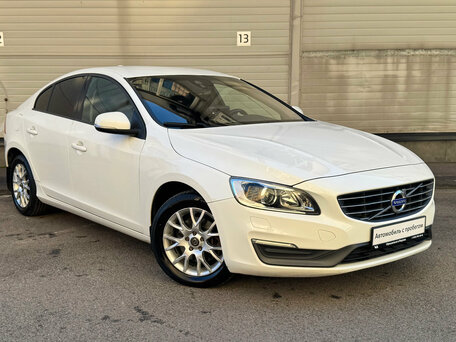 2015 Volvo S60 II Рестайлинг, белый, 979000 рублей, вид 3