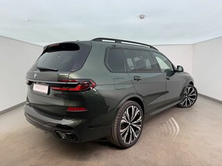 2026 BMW X7 40d I (G07) Рестайлинг, зелёный, 18990000 рублей, вид 4