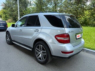 2008 Mercedes-Benz M-Класс 350 II (W164) Рестайлинг, серебристый, 1300000 рублей, вид 4