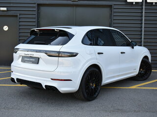 2022 Porsche Cayenne GTS III, белый, 14200000 рублей, вид 3