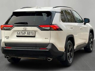 2021 Toyota RAV4 V (XA50), белый, 3290000 рублей, вид 4