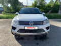 2015 Volkswagen Touareg II Рестайлинг, белый - вид 1
