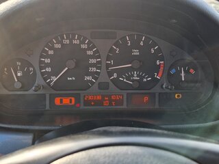 2001 BMW 3 серии 320i IV (E46), серебристый, 530000 рублей, вид 5