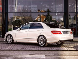 2011 Mercedes-Benz E-Класс 300 IV (W212, S212, C207), белый, 1525000 рублей, вид 4