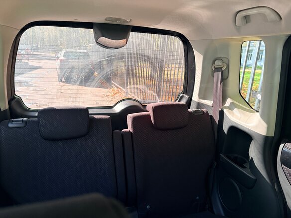 2013 Honda N-BOX+ I, чёрный - вид 4