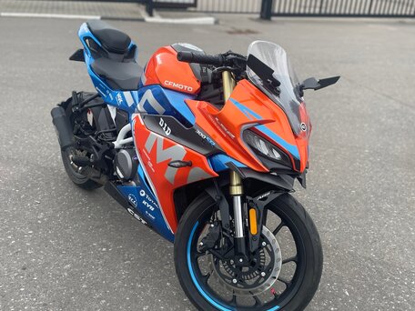2023 CFMoto 300SR, оранжевый, 380000 рублей, вид 2