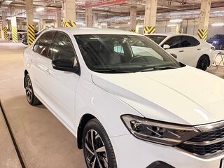 2021 Volkswagen Polo VI, белый, 2200000 рублей, вид 2
