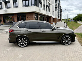 2020 BMW X5 40i IV (G05/G18), зелёный, 6650000 рублей, вид 4