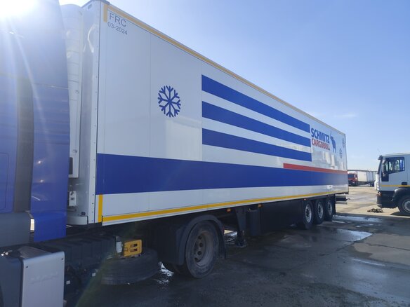 2018 Schmitz Cargobull SKO, белый, 5000000 рублей