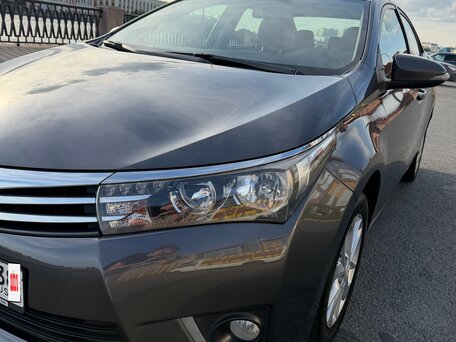 2014 Toyota Corolla XI (E160, E170, E180), серый, 1280000 рублей, вид 2