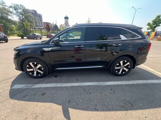 2021 Kia Sorento IV, чёрный, 2750000 рублей, вид 4