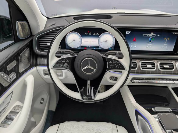 2026 Mercedes-Benz Maybach GLS 600 I Рестайлинг, белый, 32700000 рублей - вид 12