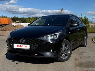 2021 Hyundai Solaris II Рестайлинг, чёрный, 1900000 рублей, вид 1