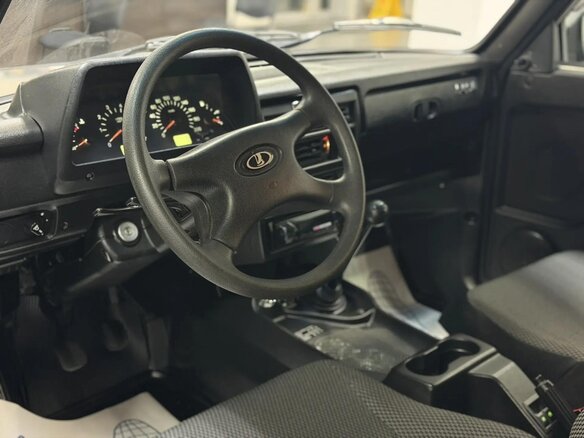 2017 Lada (ВАЗ) 2121 (4x4) I Рестайлинг, чёрный, 799000 рублей - вид 8