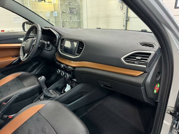 2026 Lada (ВАЗ) Vesta SW Cross I Рестайлинг (NG), серебристый, 2091000 рублей - вид 6