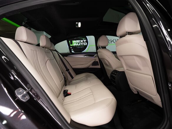 2018 BMW 5 серии 530i xDrive VII (G30/G31/G38), серый, 3790000 рублей - вид 24