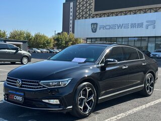 2023 Volkswagen Magotan B8 Рестайлинг, чёрный, 2010000 рублей, вид 1