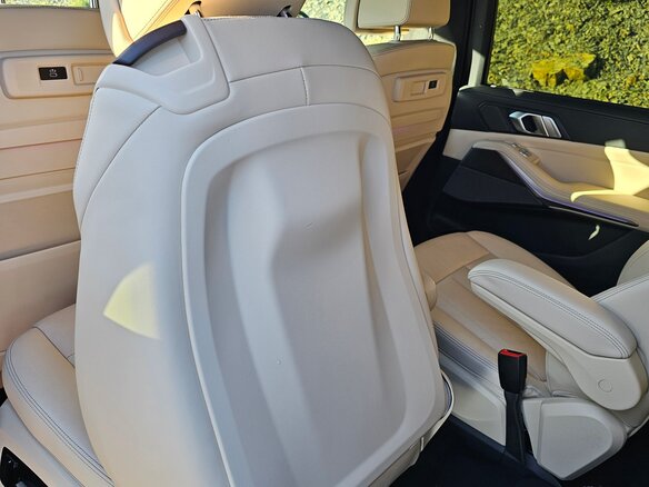 2020 BMW X7 40i I (G07), чёрный, 7500000 рублей - вид 34
