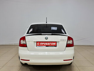 2012 Skoda Octavia II (A5) Рестайлинг, белый, 850000 рублей, вид 5