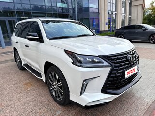 2021 Lexus LX 570 III Рестайлинг 2, белый, 8000000 рублей, вид 3