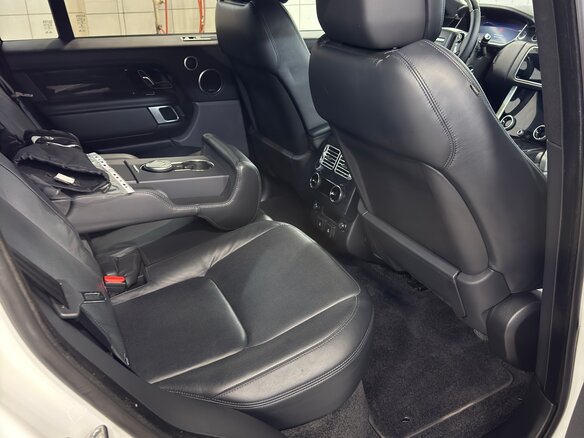 2019 Land Rover Range Rover IV Рестайлинг, белый, 9000000 рублей - вид 9