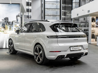 2026 Porsche Cayenne III Рестайлинг, белый, 19900000 рублей, вид 4