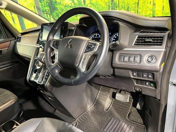 2022 Mitsubishi Delica D:5 I Рестайлинг, белый, 2889203 рублей - вид 12